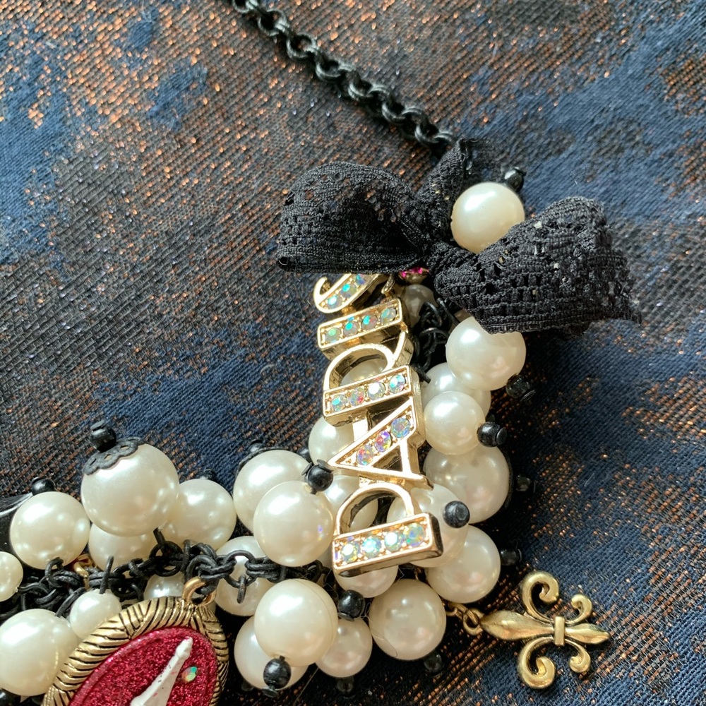 Betsy Johnson statement Necklace with box - NWT